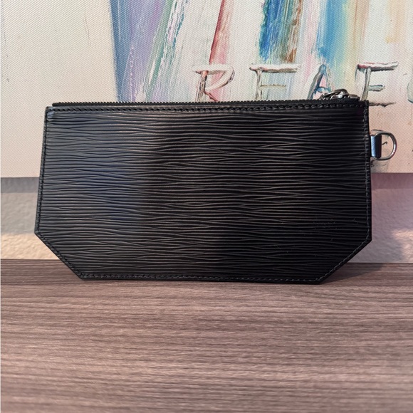 Louis Vuitton Epi Leather Pouch - Picture 2 of 4